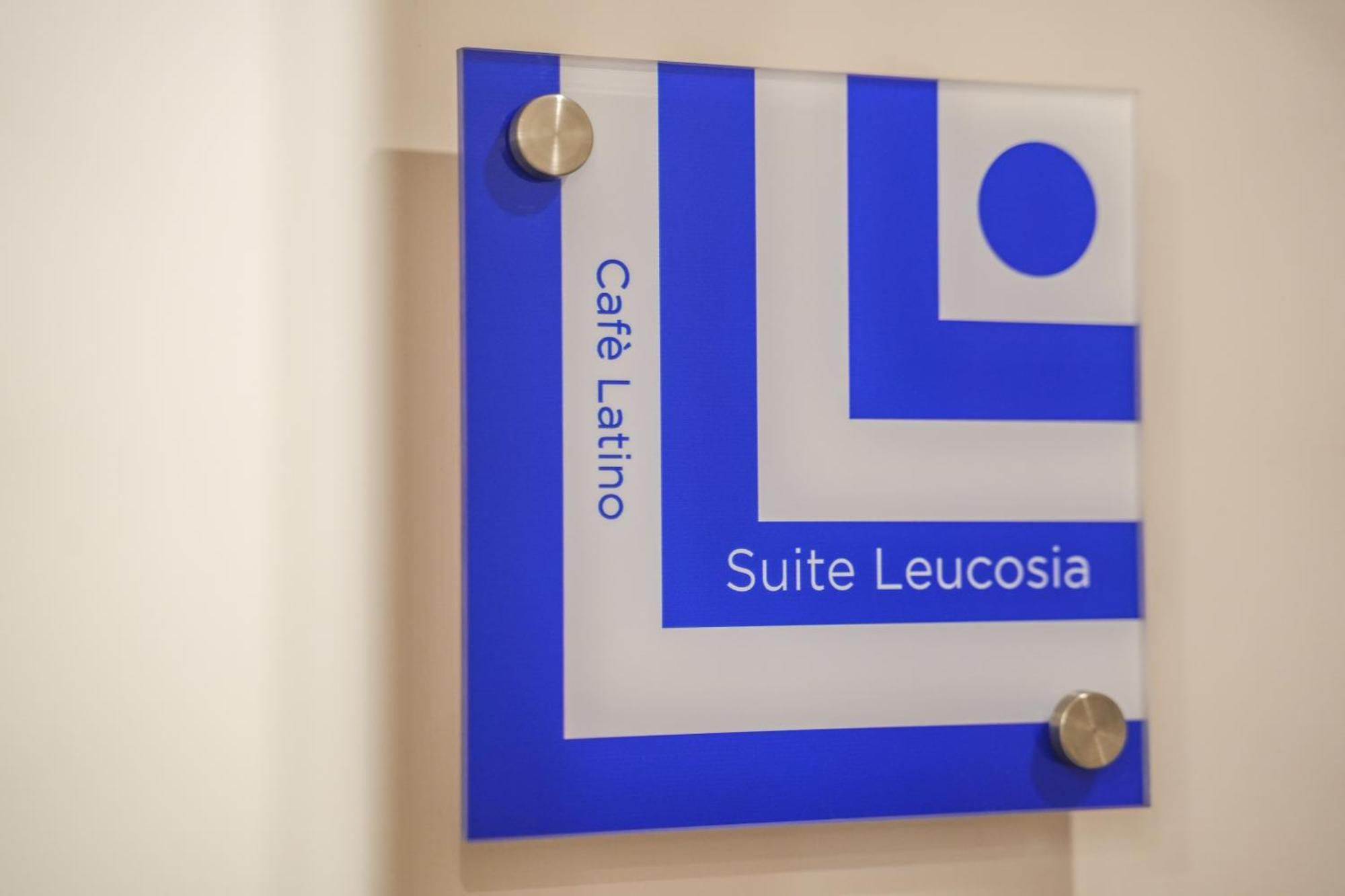 Cafe Latino Suites Sorrento Exterior photo