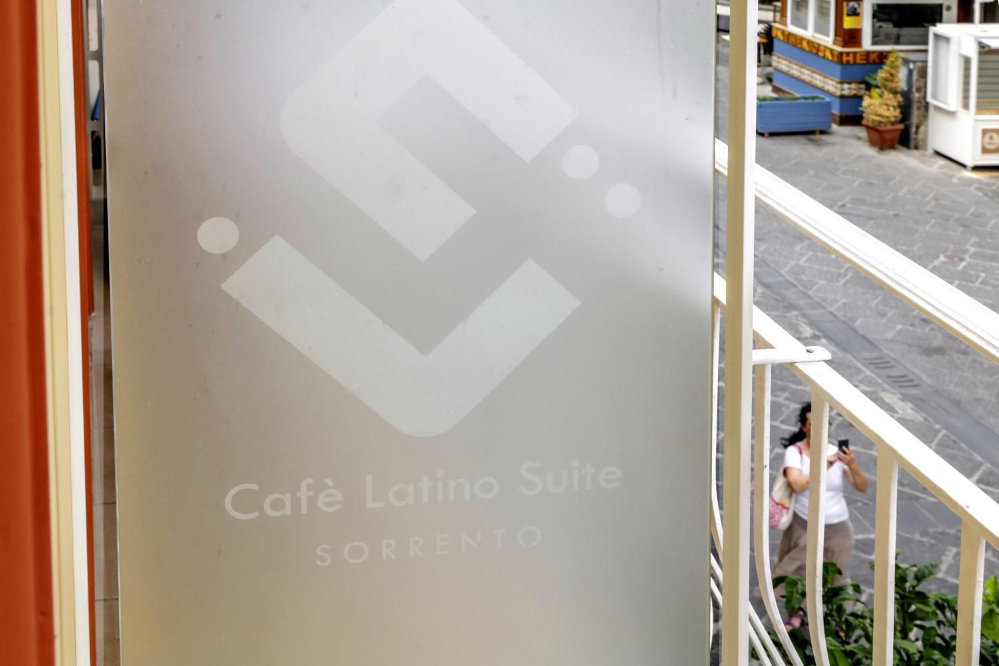 Cafe Latino Suites Sorrento Exterior photo